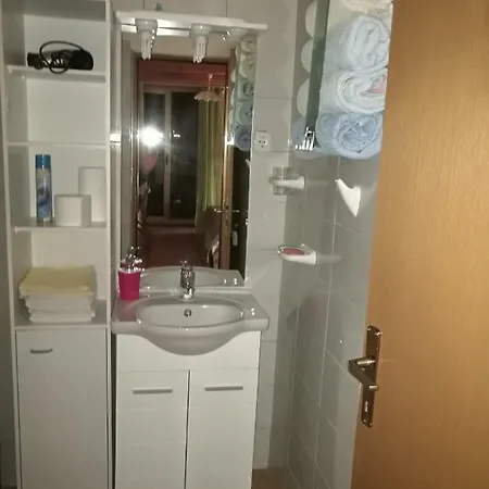Apartament Proljece *